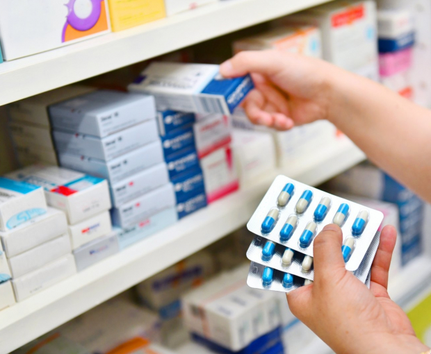 Депутат: В Азербайджане цены на лекарства в 3-4 раза выше, чем в соседних странах