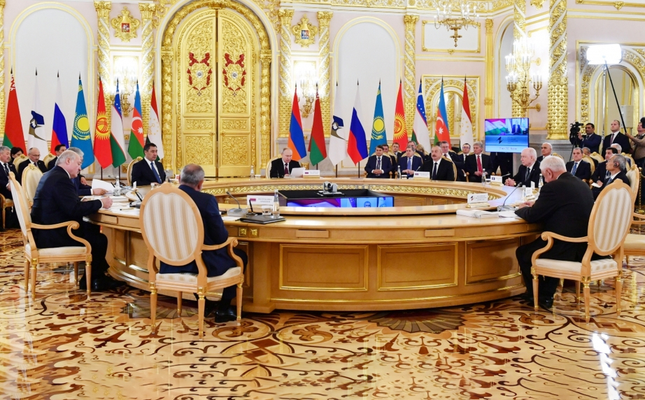Ильхам Алиев выступил на заседании Высшего Евразийского экономического совета - ОБНОВЛЯЕТСЯ + ВИДЕО