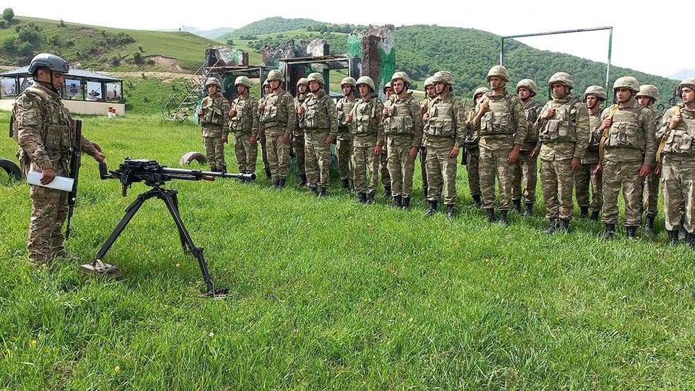 В Азербайджане завершились учебные сборы военнообязанных - ВИДЕО