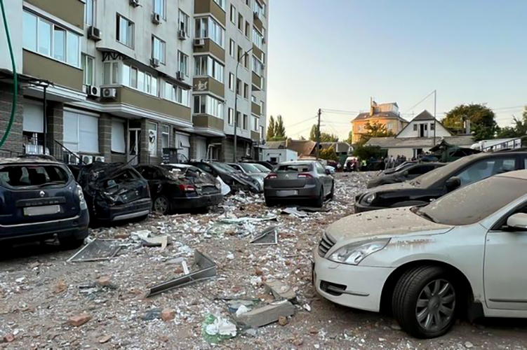 Российские истребители нанесли удары по украинскому городу, где проживают азербайджанцы - ВИДЕО