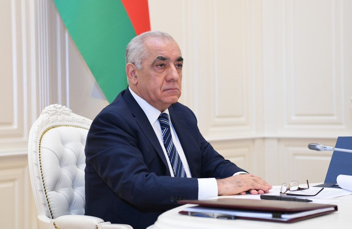 Али Асадов поздравил Джевдета Йылмаза с назначением на пост вице-президента Турции