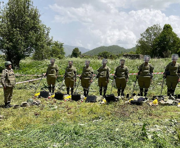 На освобожденных территориях для азербайджанской армии проложены новые пути снабжения - ВИДЕО