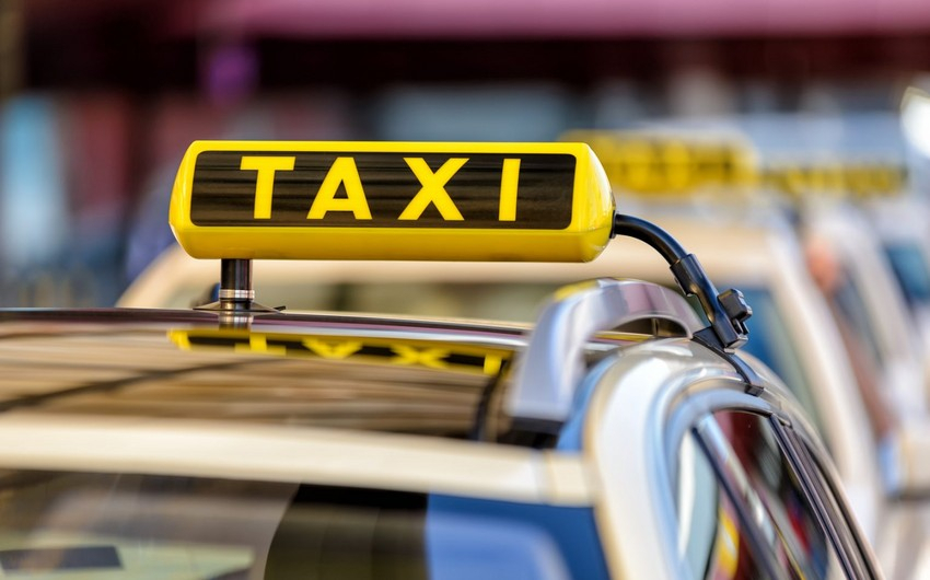 В Азербайджане устанавливаются госпошлины за деятельность такси