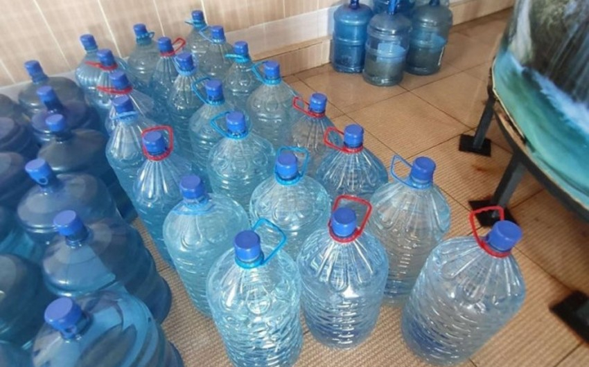 В Баку ограничена деятельность предприятия по розливу и бутилированию воды