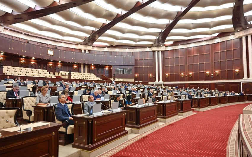Милли Меджлис принял проект госбюджета Азербайджана на 2024 год во втором чтении