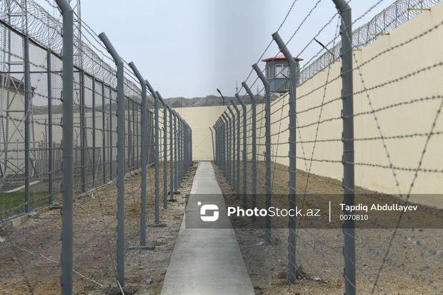 В Баку в тюрьме скончался заключенный
