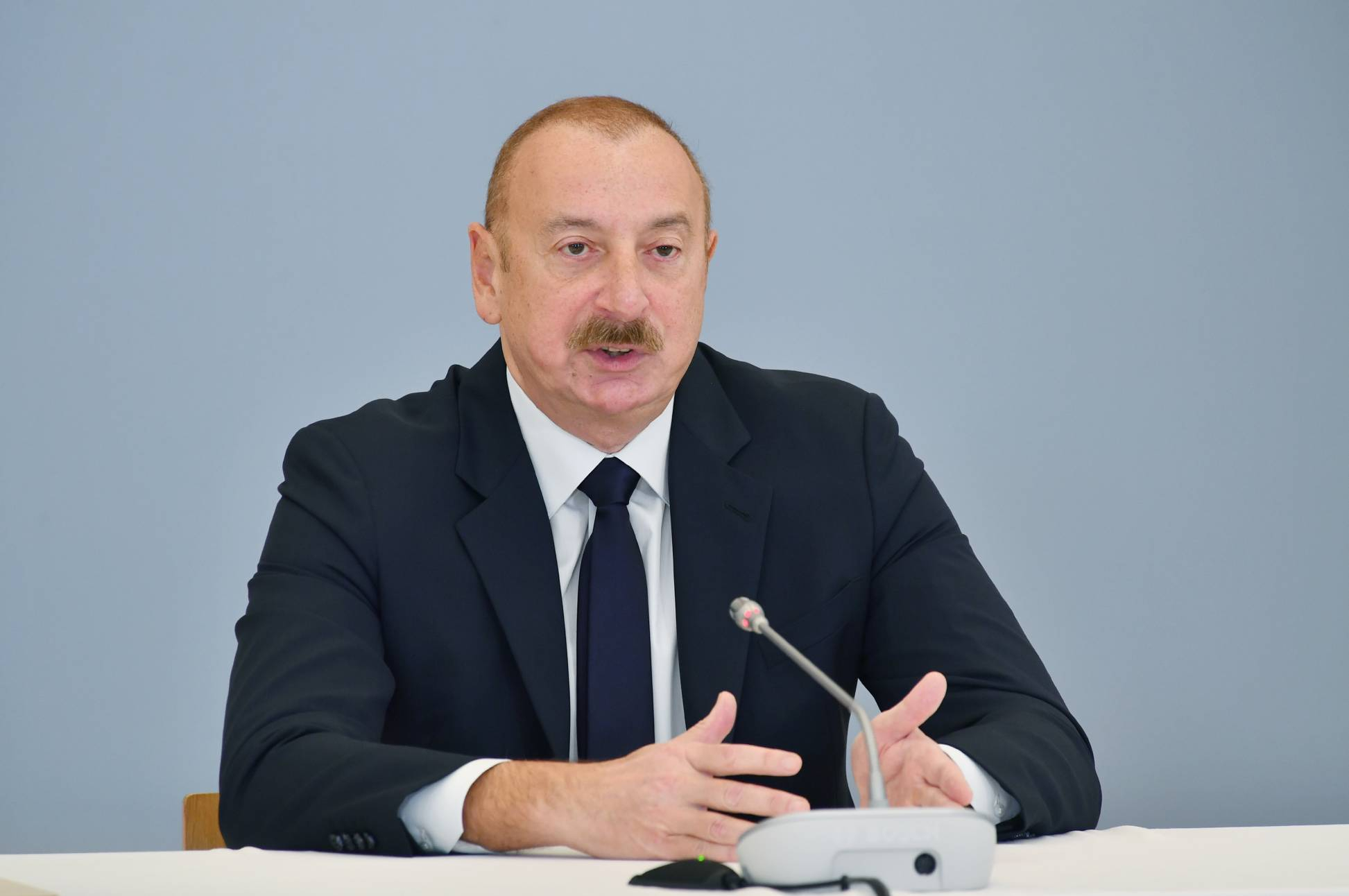 Ильхам Алиев проинформировал участников международного форума о деталях мирного соглашения