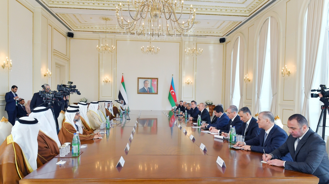 Состоялась встреча президентов Азербайджана и ОАЭ в расширенном составе - ОБНОВЛЕНО + ФОТО