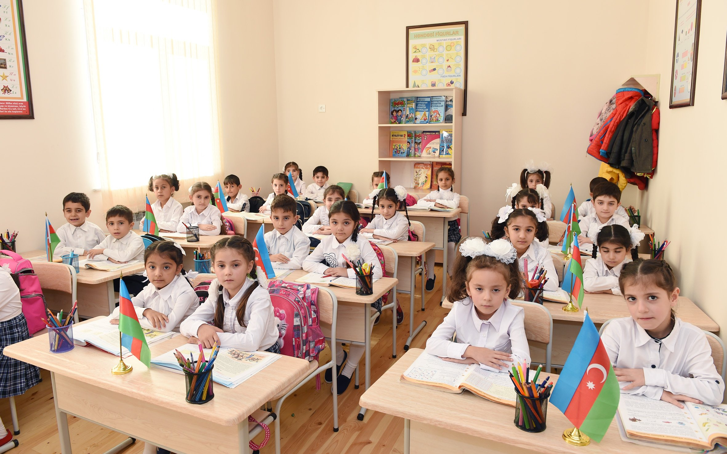 В Азербайджане приостановлен процесс электронного перевода школьников - ОБНОВЛЕНО