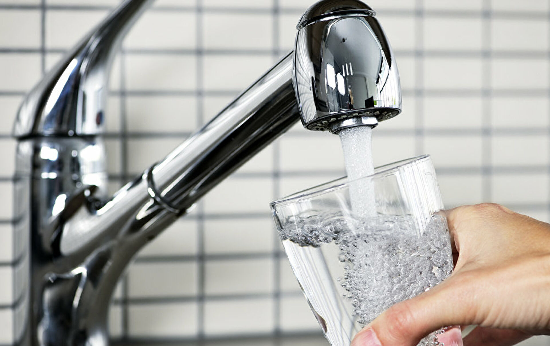 Как проверить, смешивается ли питьевая вода с канализационной? - КОММЕНТАРИЙ