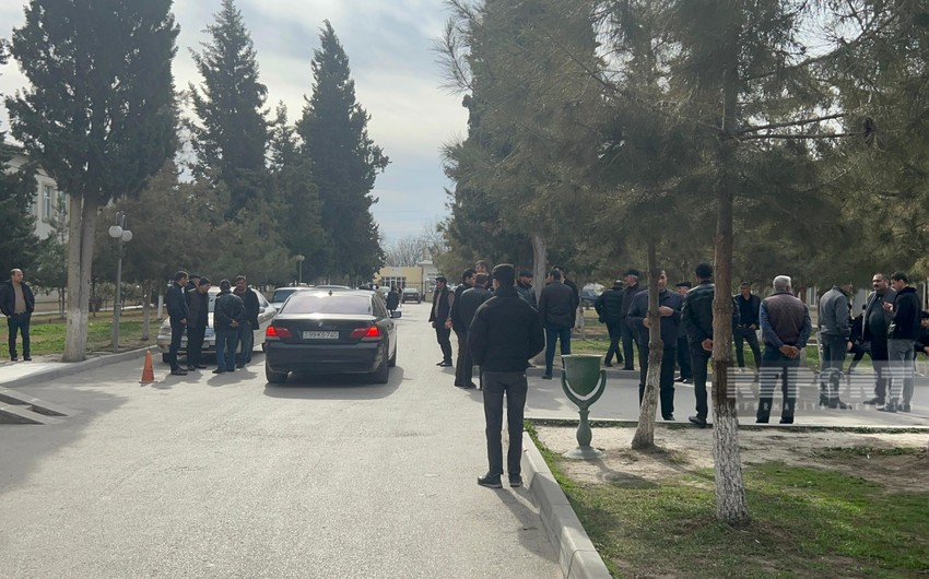 В Азербайджане мужчина обезглавил свою мать и убил соседа - ФОТО