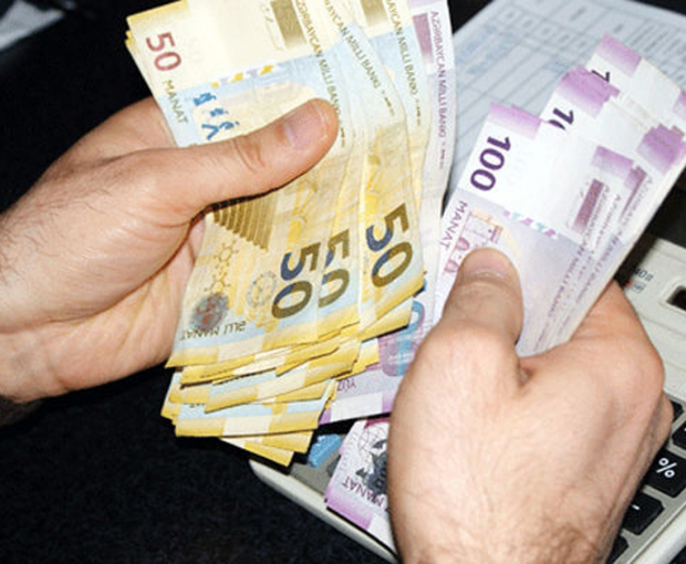 Средняя зарплата в Баку приближается к 1 200 манатам
