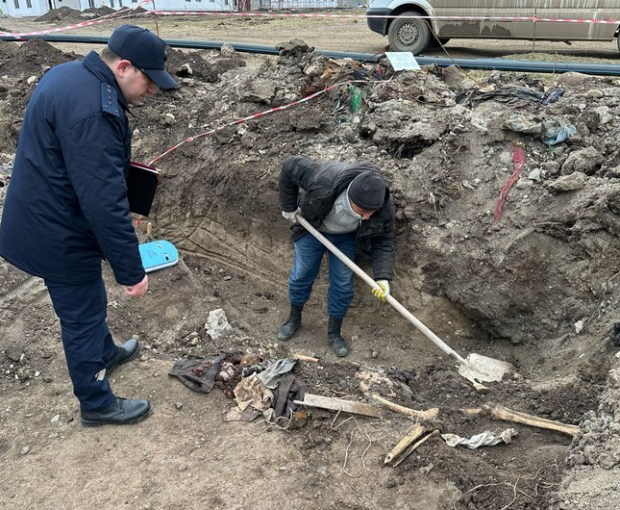 В Ходжалы из обнаруженного массового захоронения извлечены останки еще одного ребенка - ФОТО