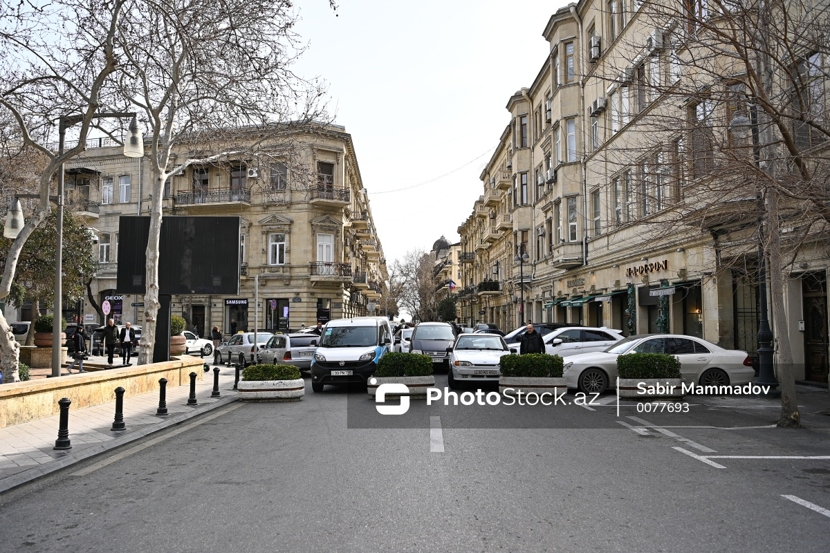 Ряд центральных улиц Баку перекроют на неделю - СПИСОК