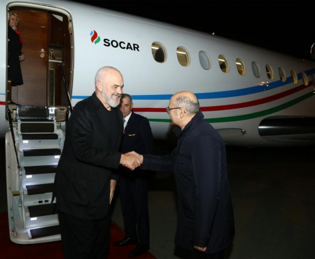 Премьер-министр Албании Эди Рама прибыл с рабочим визитом в Азербайджан - ФОТО