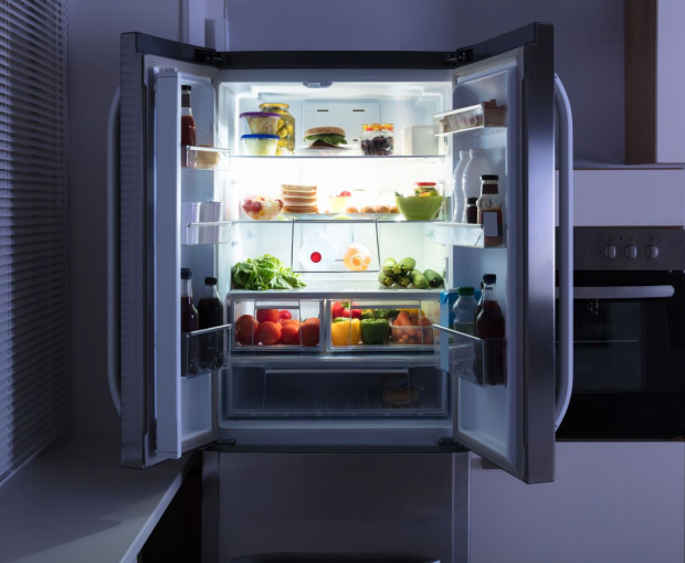 Врач назвал 4 продукта, которые становятся токсичными при хранении в холодильнике