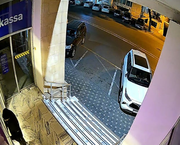 В Баку предотвращена попытка ограбления банка - ВИДЕО