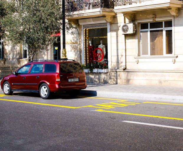 Таксистам в Азербайджане придется перекрасить автомобили в красный или белый? - ОТВЕЧАЕТ ЭКСПЕРТ