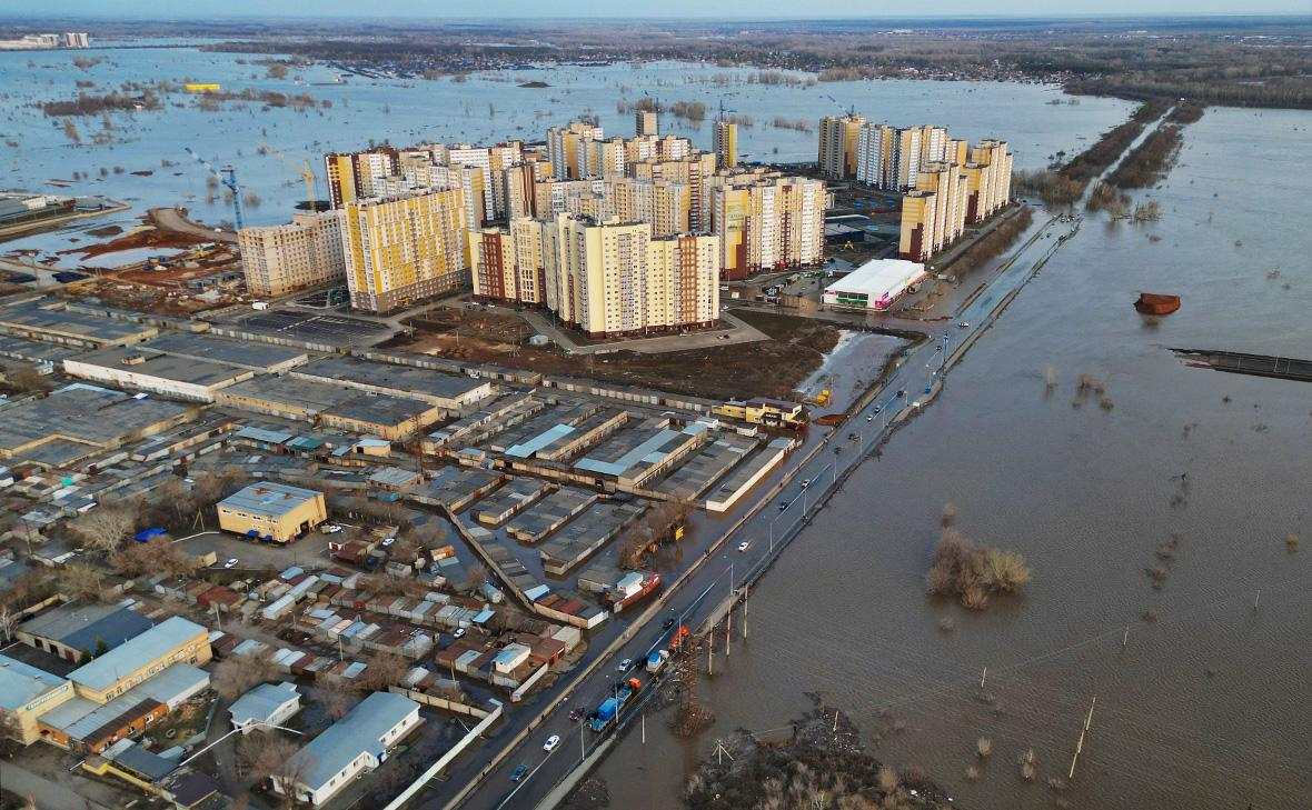 Оренбург под водой: более 5 тысяч домов и 10 тысяч участков подтоплено