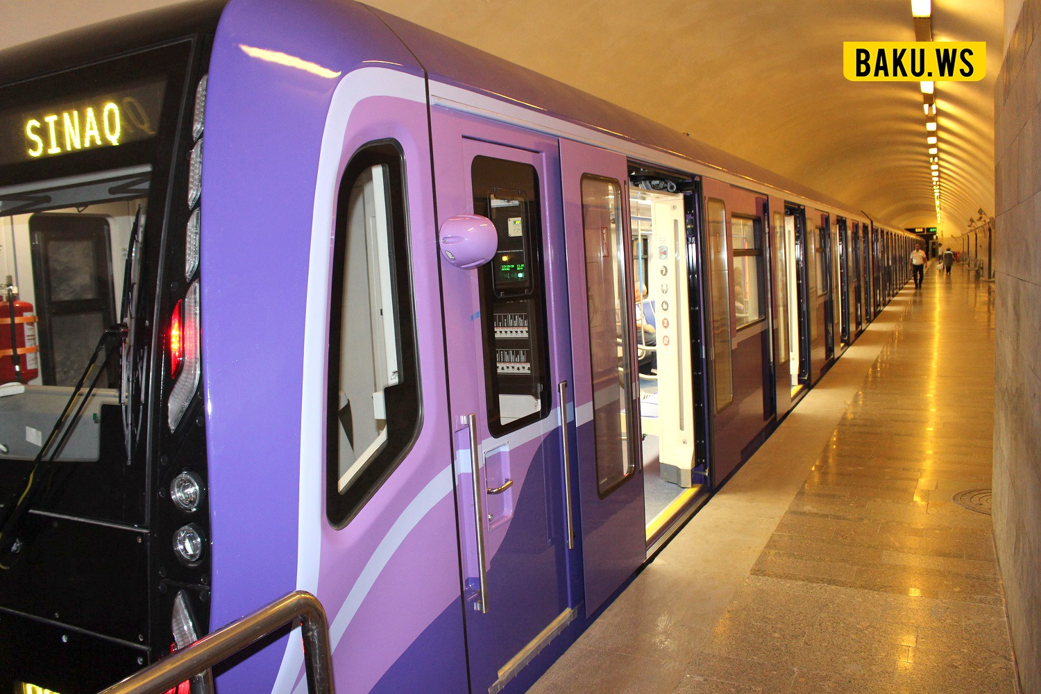 В бакинском метро женщина скончалась из-за приступа эпилепсии