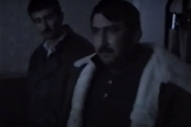 В Азербайджане бывший полицейский передавал своей возлюбленной краденные вещи - ВИДЕО
