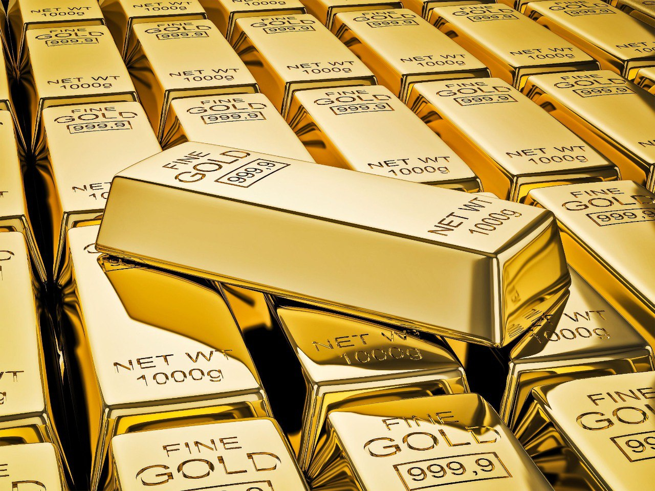 В этом году Госнефтефонд закупил около 3 тонн золота