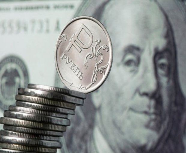 Доллар преодолел отметку в 94 рубля впервые с октября прошлого года