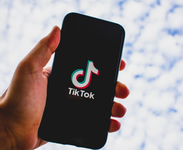 Байден подписал закон о запрете TikTok в США