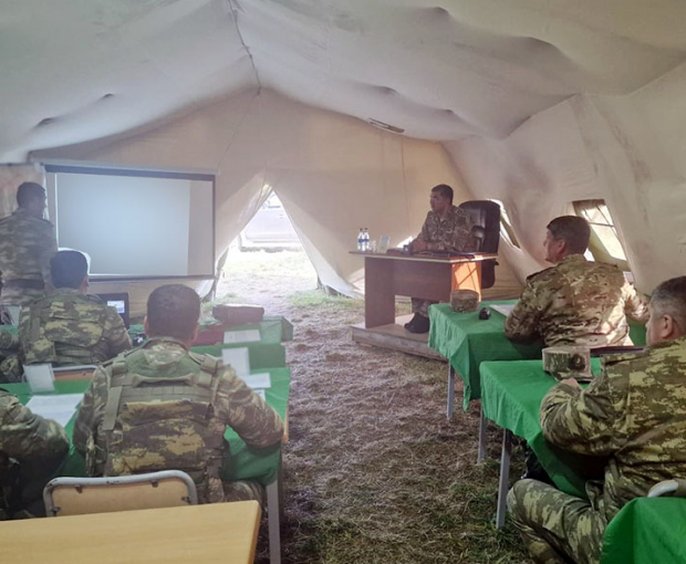 В армии Азербайджана прошли командно-штабные учения - ФОТО