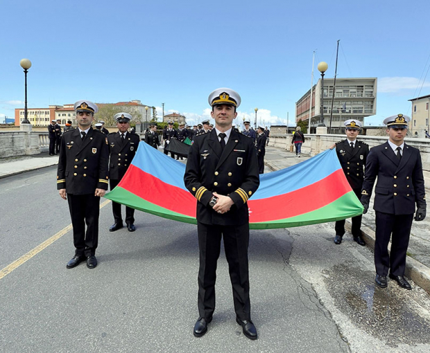 Военнослужащие азербайджанской армии участвуют в международных морских соревнованиях в Италии - ФОТО