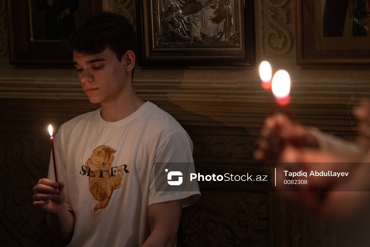 Пасхальные торжества в Баку: Православные отметили Светлое Христово Воскресение - ФОТОРЕПОРТАЖ