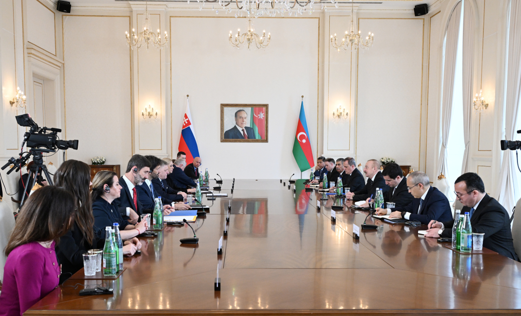 Состоялась встреча Ильхама Алиева с премьер-министром Словакии в расширенном составе - ОБНОВЛЕНО - ФОТО