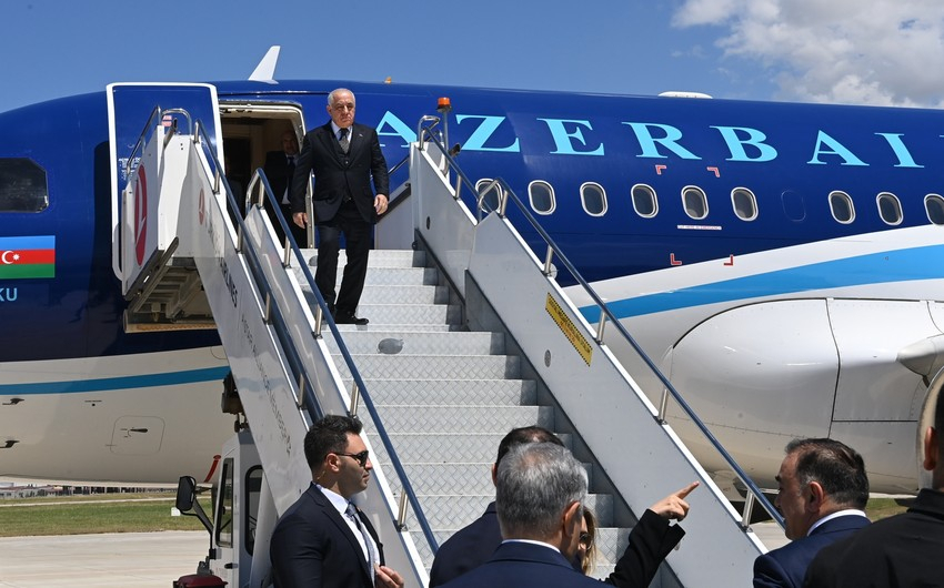 Премьер-министр Азербайджана прибыл с официальным визитом в Турцию - ФОТО