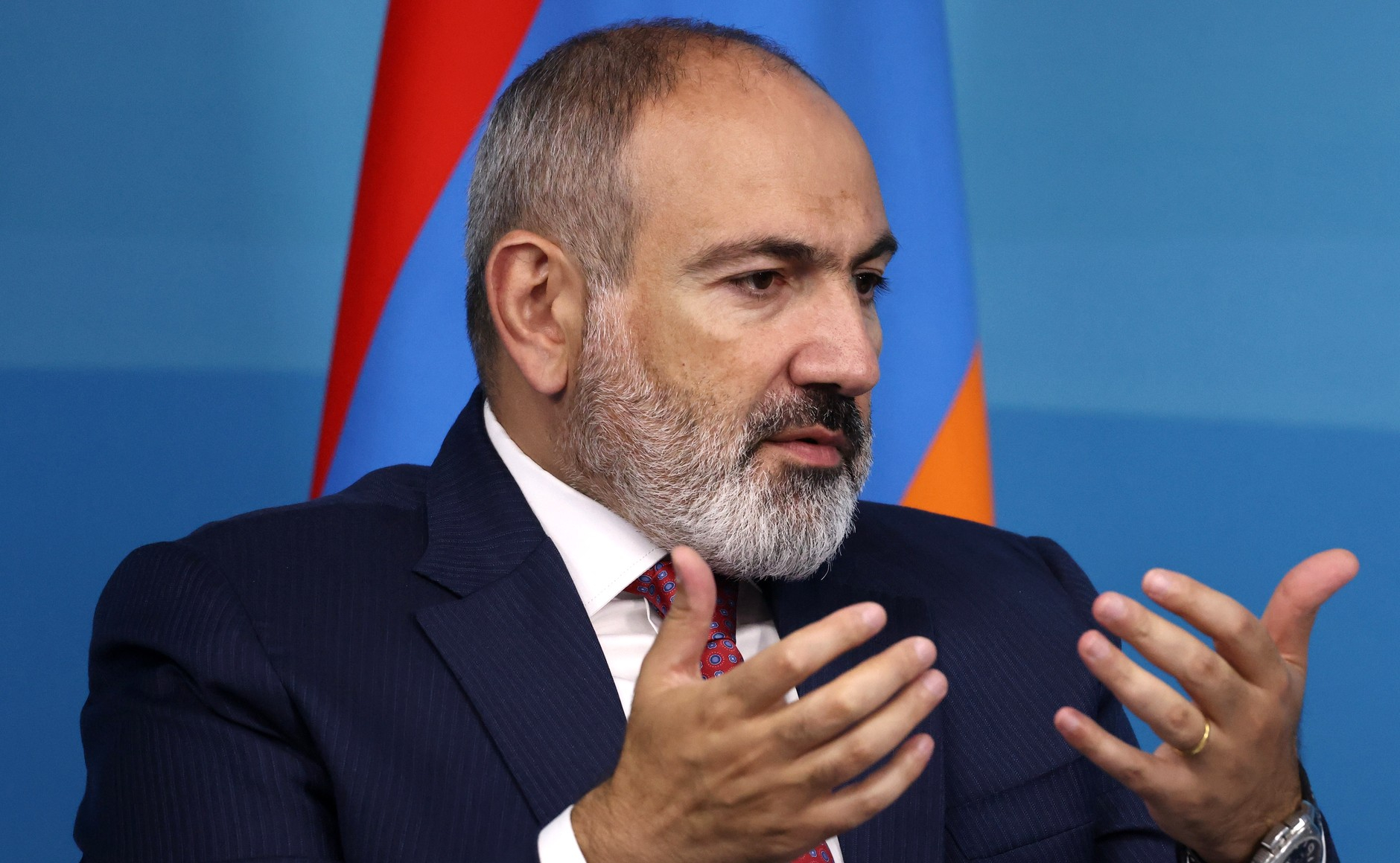 Пашинян заявил, что не намерен прекращать процесс делимитации границы с Азербайджаном