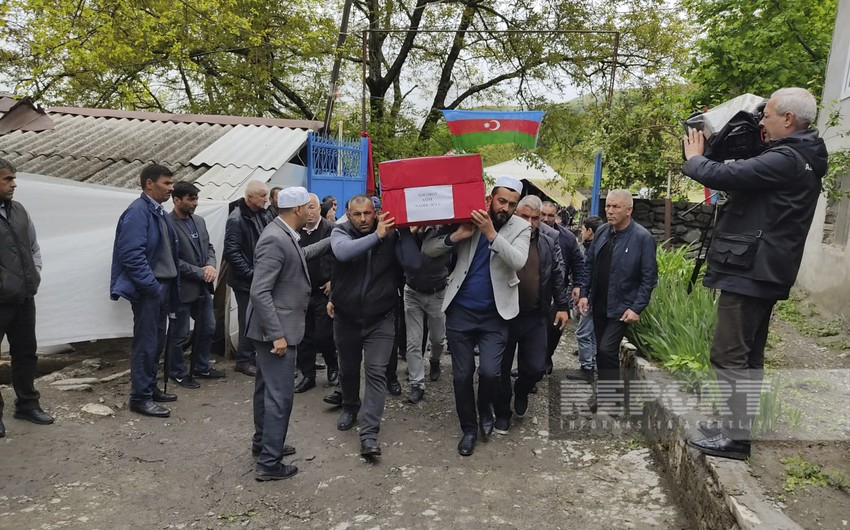 В Габале прошла церемония прощания с шехидом Первой Карабахской войны - ОБНОВЛЕНО - ФОТО