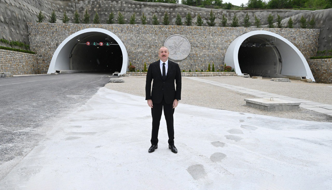 Президент принял участие в открытии первого тоннеля на трассе Ахмедбейли-Физули-Шуша - ОБНОВЛЕНО + ФОТО