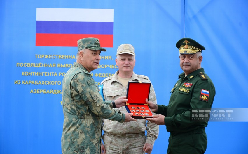 Командующий РМК в Карабахе награжден орденом России "За воинскую доблесть"