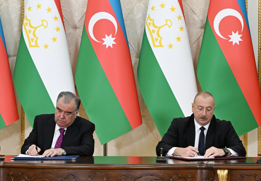 Подписаны азербайджано-таджикские документы - ОБНОВЛЕНО + ФОТО