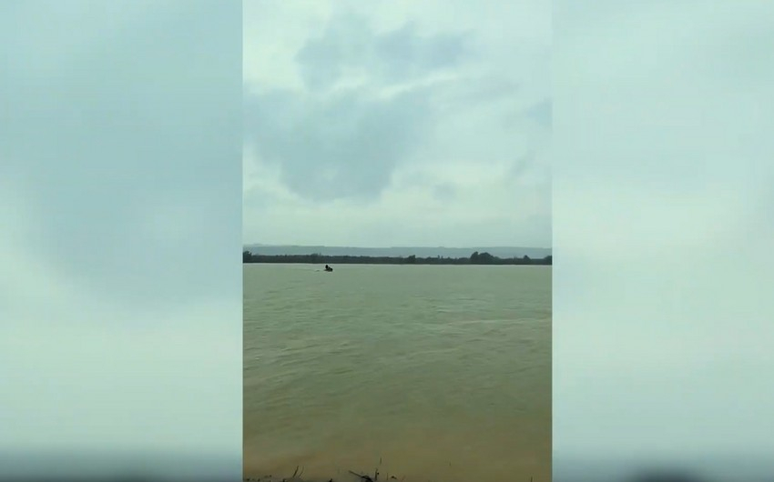 Трагедия на Шамкирском водохранилище: один человек утонул, поиски продолжаются - ВИДЕО