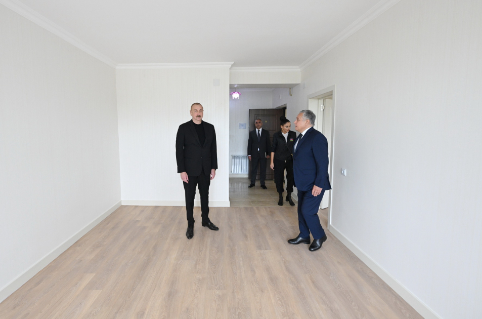 Ильхам Алиев и Мехрибан Алиева посетили Ходжалы - ОБНОВЛЕНО + ФОТО
