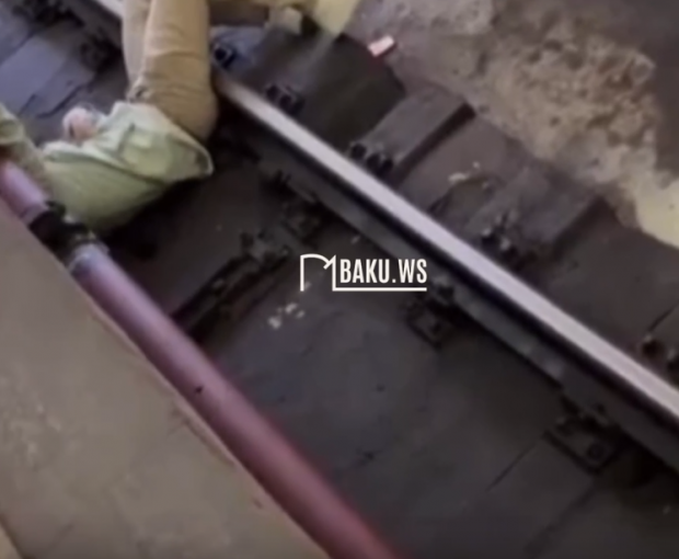 Напряженные моменты в бакинском метро - ВИДЕО