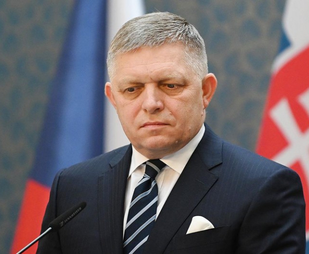 Премьер-министр Словакии отбыл в Азербайджан