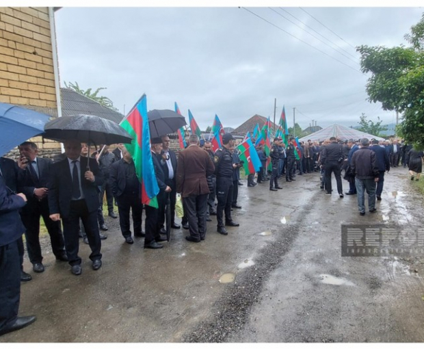 В Лянкяране перезахоронены останки считавшегося без вести пропавшим шехида первой Карабахской войны - ФОТО
