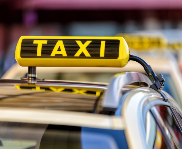 Таксисты в отчаянии: новые правила поставили их в безвыходное положение