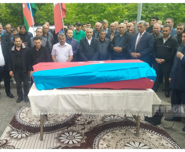 Состоялось перезахоронение останков шехида первой Карабахской войны - ОБНОВЛЕНО - ФОТО