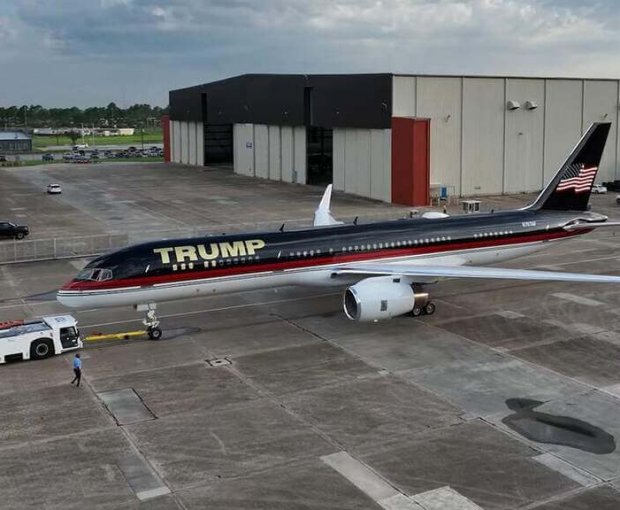 Reuters: Boeing 757 Трампа столкнулся с другим самолетом в аэропорту Флориды