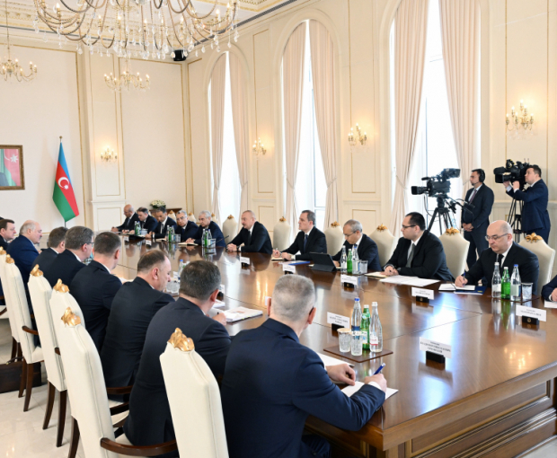 Состоялась встреча Ильхама Алиева с Александром Лукашенко в расширенном составе - ФОТО