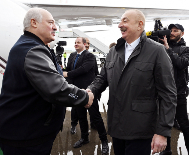 Находящийся с госвизитом в Азербайджане Александр Лукашенко прибыл в Физулинский район - ФОТО