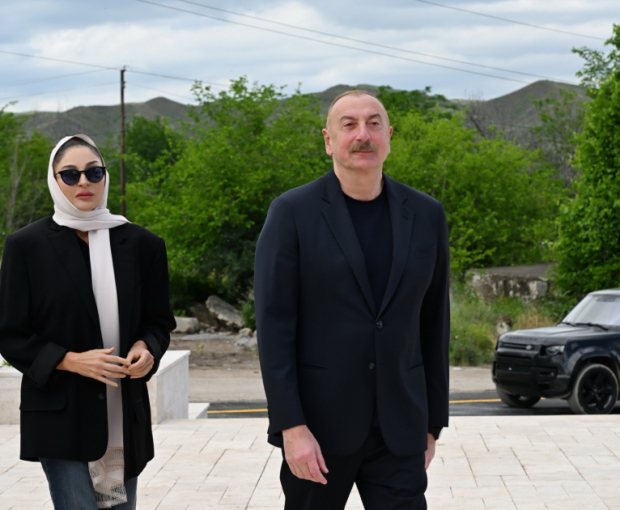 Президент и первая леди приняли участие в открытии Зангиланской мечети - ОБНОВЛЕНО + ФОТО