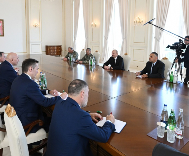 Президент Ильхам Алиев принял делегацию во главе с министром обороны Италии - ФОТО